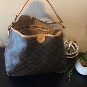 LV tote